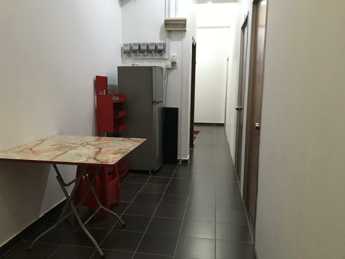 Jiaxin Hostel Ulu Tiram Exteriér fotografie