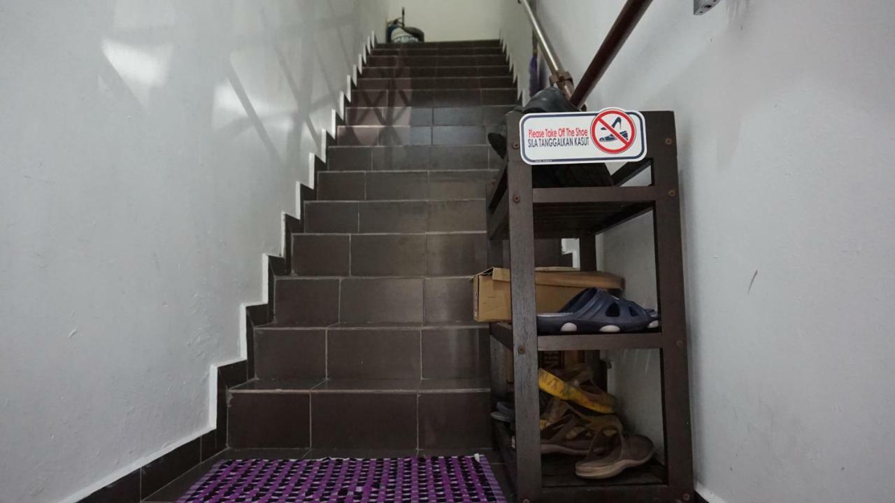 Jiaxin Hostel Ulu Tiram Exteriér fotografie